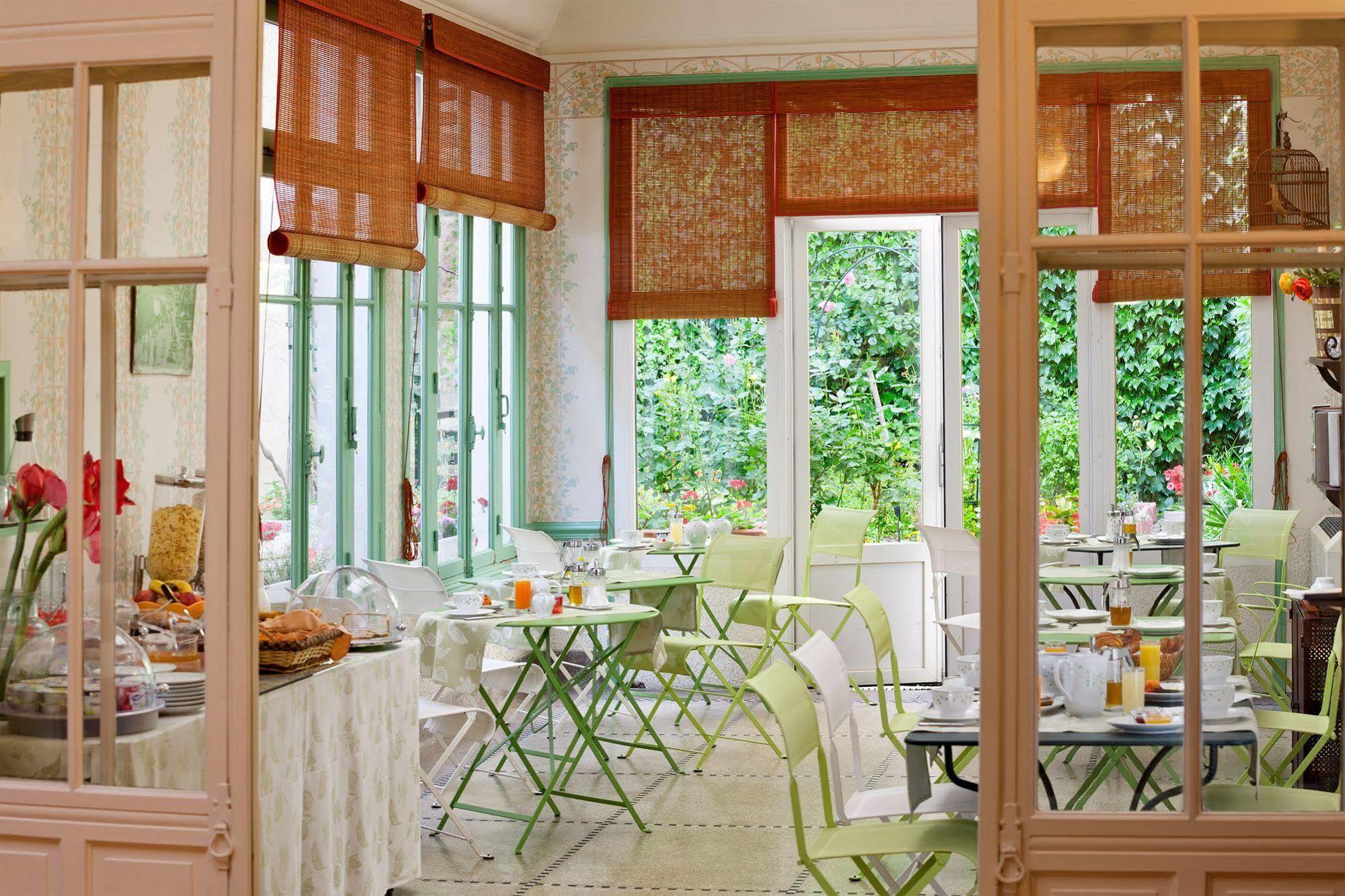 Hotel Arverna Vichy - Clt'Hotel エクステリア 写真